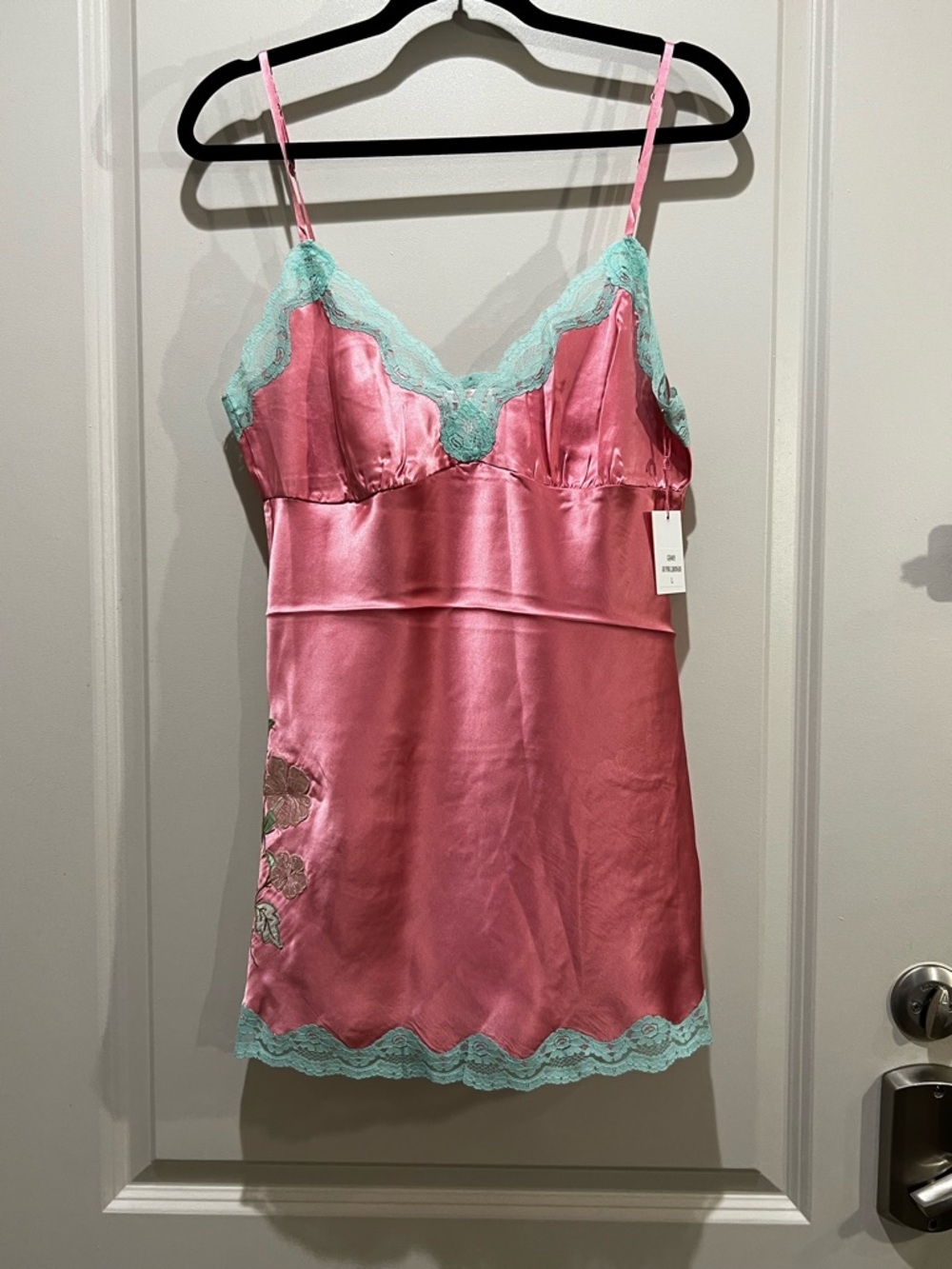 Gold Hawk Pink Lemonade Silk Lace Camisole Size L NWT - Picture 2 of 7